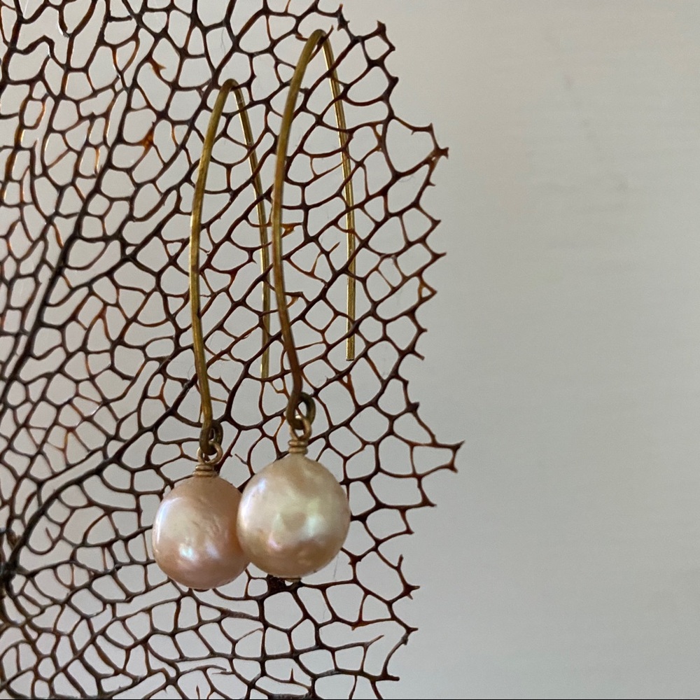 Freshwater pearl earrings